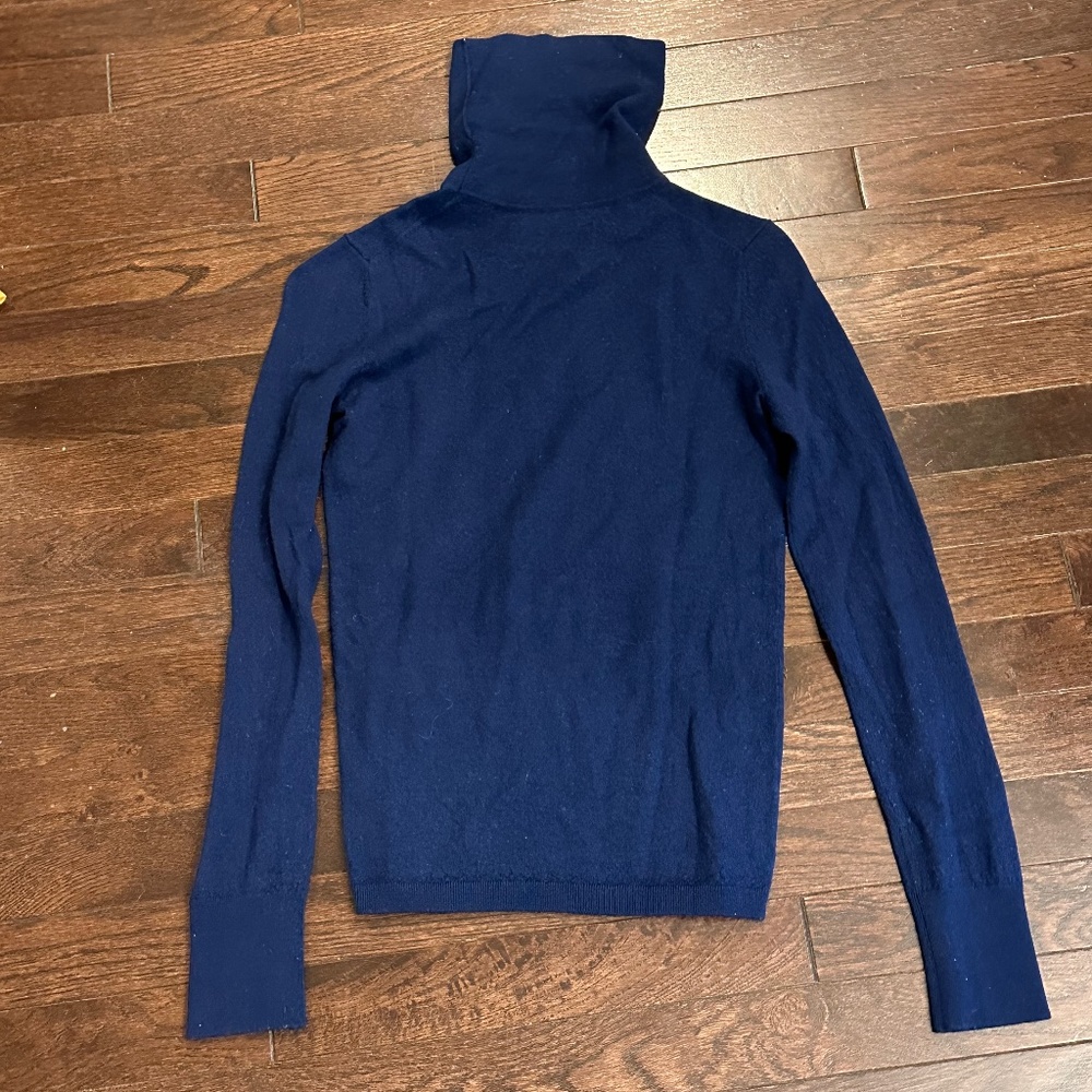 Turtle Neck shirt from Wonder